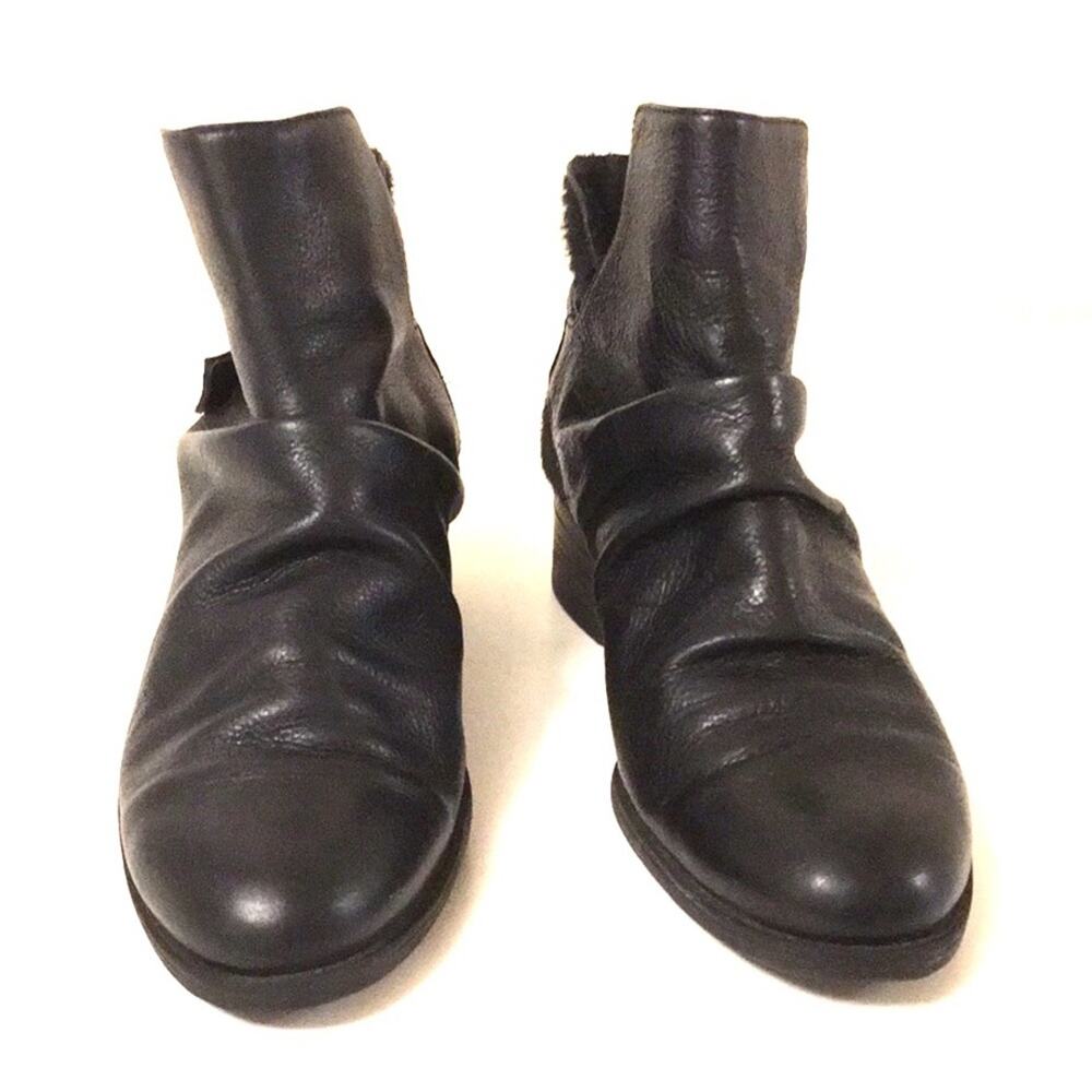 ankle booties - Picture 3 of 8